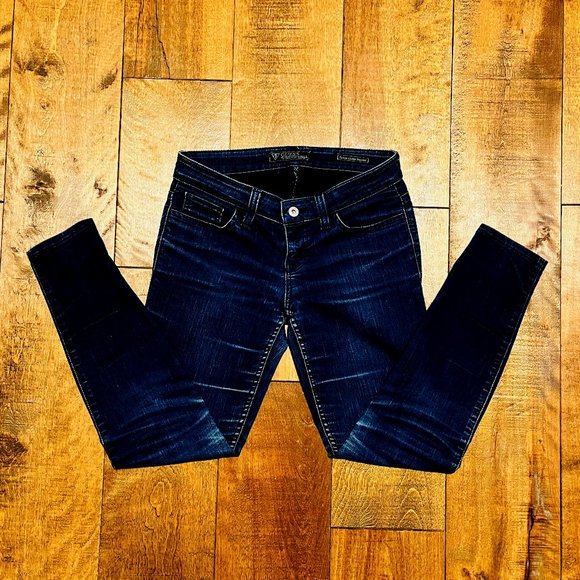 Guess Low-Rise Power Skinny Jeans, Dark Wash, Size US 27 - Picture 3 of 12